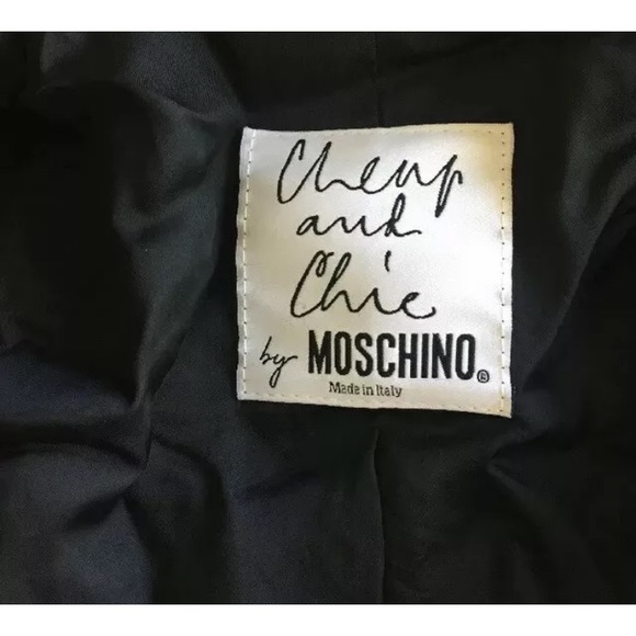 Moschino Black Coat With Fur Collar Size M $1550 - Picture 3 of 4